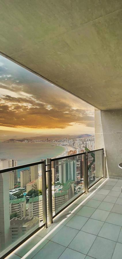 Beautiful Apartment Near Beach With Panoramic Sea-View 베니돔 외부 사진