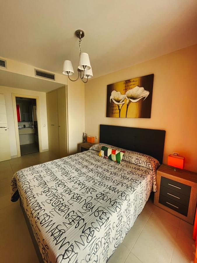 Beautiful Apartment Near Beach With Panoramic Sea-View 베니돔 외부 사진