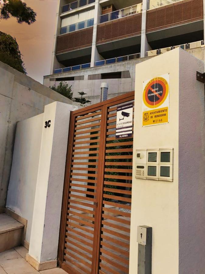 Beautiful Apartment Near Beach With Panoramic Sea-View 베니돔 외부 사진