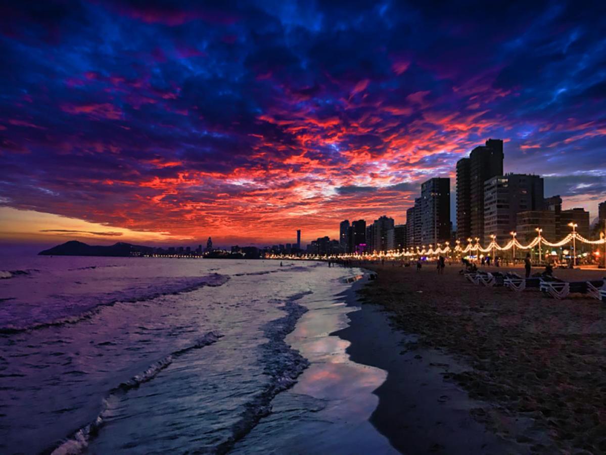 Beautiful Apartment Near Beach With Panoramic Sea-View 베니돔 외부 사진