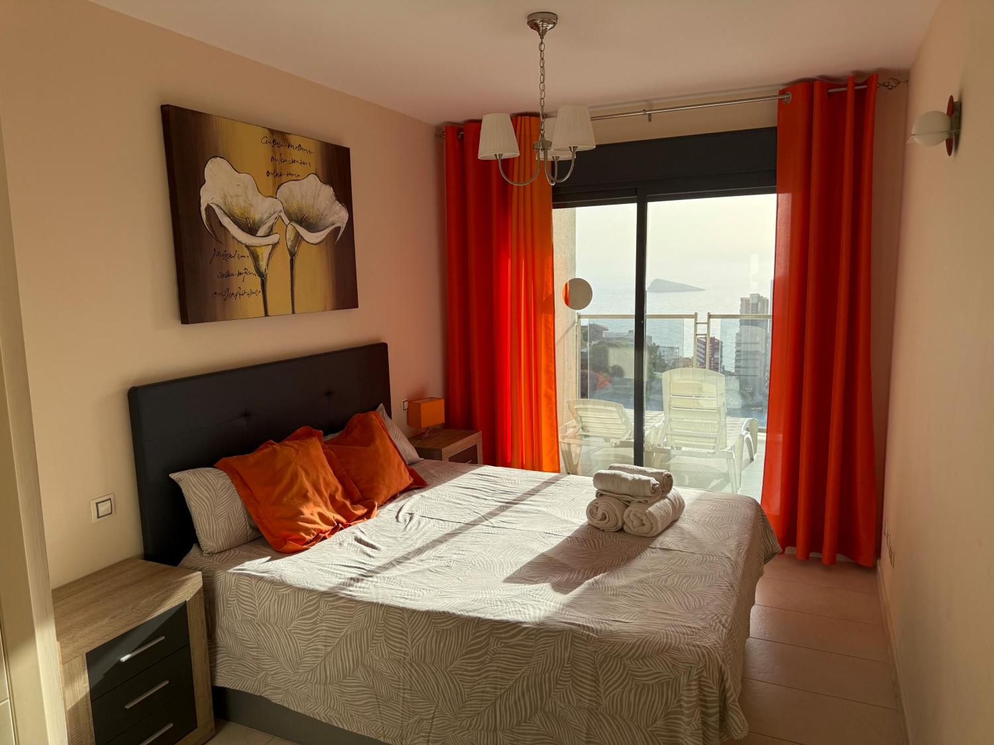 Beautiful Apartment Near Beach With Panoramic Sea-View 베니돔 외부 사진