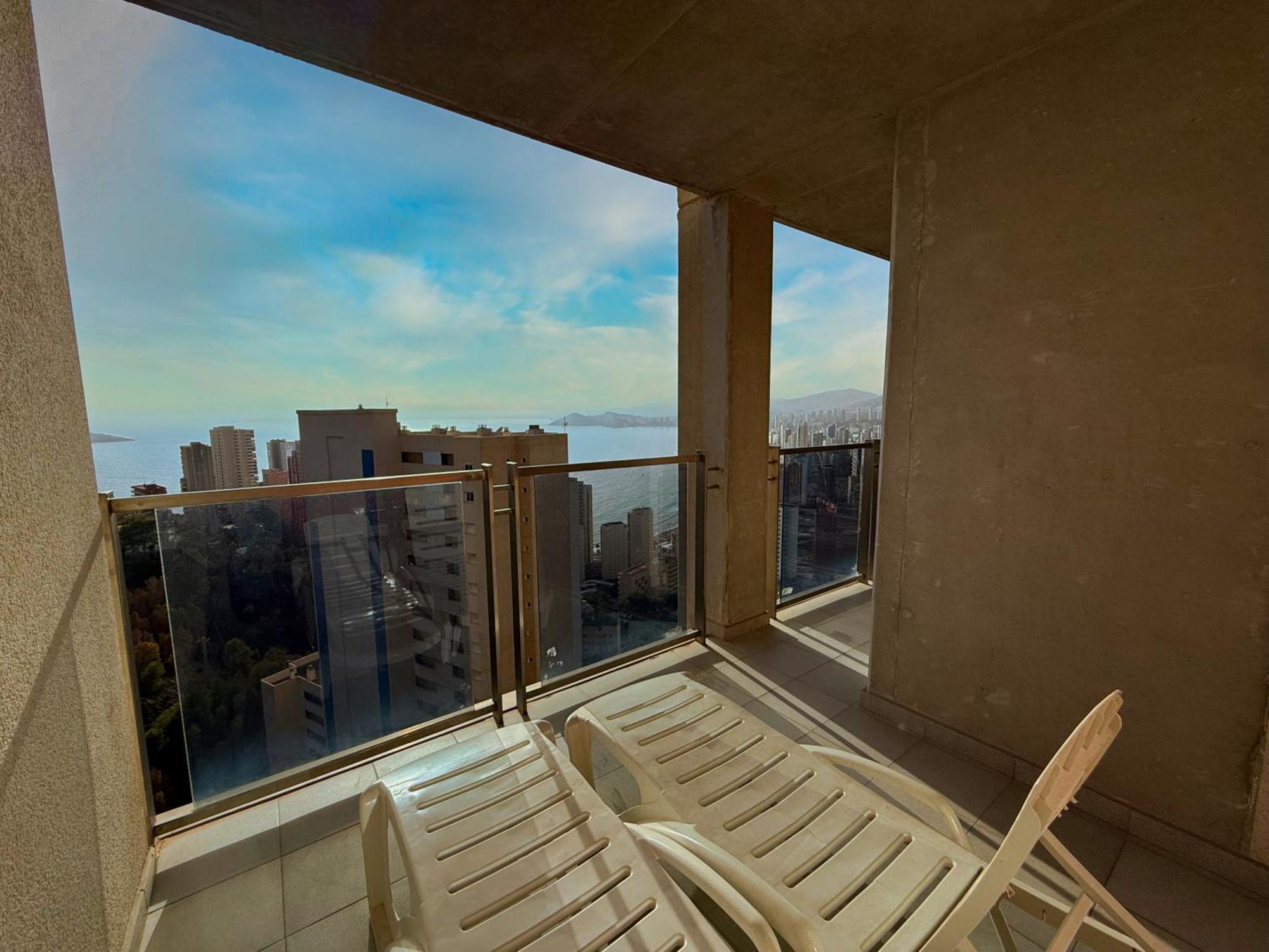 Beautiful Apartment Near Beach With Panoramic Sea-View 베니돔 외부 사진